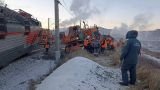 В Красноярском крае пассажирский поезд въехал в сошедший с рельсов грузовой вагон