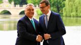 СМИ: Премьер-министры Польши и Венгрии поссорились из-за России