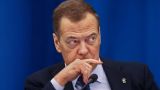 Медведев прокомментировал оговорку Байдена насчет Украины