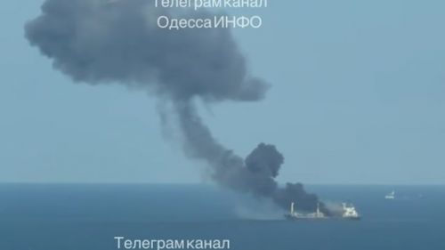 У берегов Одессы поражены два судна, одно идет ко дну