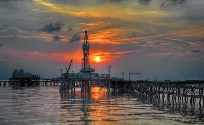 Азербайджан снижает закупки российской нефти: однако с иракской экспорт падает Азербайджан снижает закупки российской нефти: однако с иракской экспорт падает