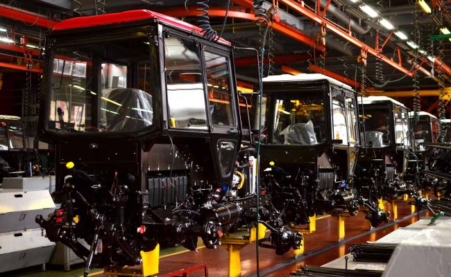 Минпромторг: падение продаж отечественной сельхозтехники заметно замедлилось