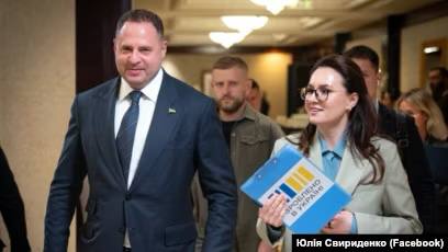 Матрёшка Ермака: среди украинских чиновников — всеобщая паника