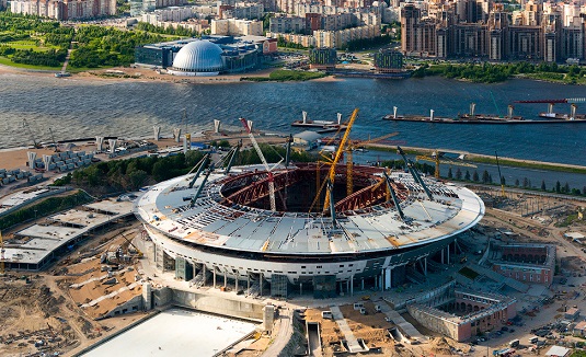 Санкт-Петербург. Строящаяся футбольная арена на Крестовском