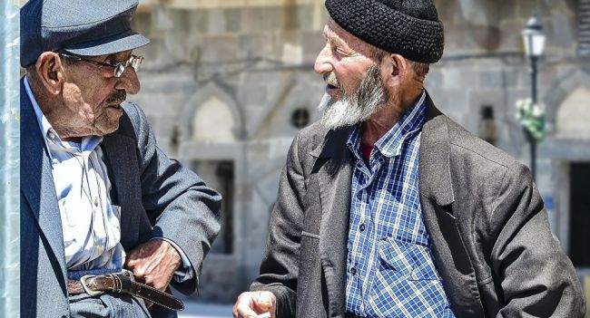 Пенсионный возраст в Азербайджане поднимут до 65 лет