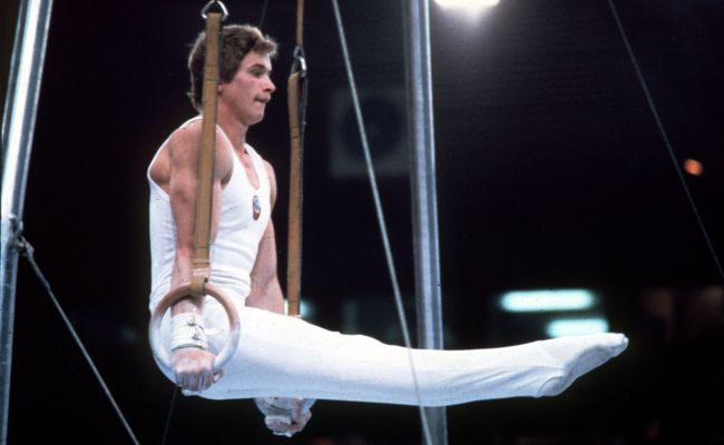 Спорт под флагом и с гимном: спортсмены России, которых мы потеряли в 2025 году