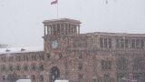 Армянская оппозиция возмутилась сокращением новогодних праздников