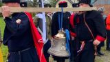 Колокол с гербом царской России стал причиной скандала в Польше