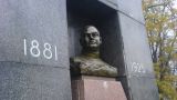 Азаров: Киевский режим готовит уничтожение мавзолея Котовского в Одесской области