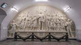 В московском метро воссоздали барельеф со Сталиным