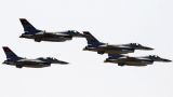 ВВС Египта нанесли новые удары по объектам террористов в ливийской Дерне