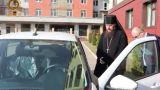 Кадыров продолжает дарить автомобили