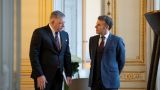 Фицо обсудил Украину с Макроном