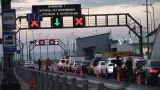 В Крым рвутся туристы: у моста на полуостров рекордный автомобильный затор