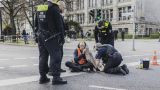 Эко-террористы парализовали движение в столице Германии
