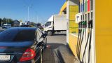 Перебои с бензином в Крыму объяснили штормом