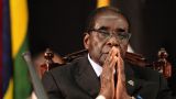 Президент Зимбабве находится под стражей у себя дома