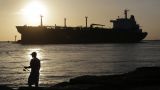 Провал энергетической политики Байдена: в США ждут российские танкеры с нефтью