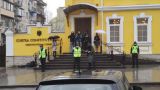 Судьбу парламента Молдавии решит отмена режима ЧП