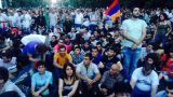 Полиция Армении предупредила митингующих о возможном применении силы
