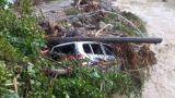 Автомобили с людьми унесло в море в Сочи: идут поиски пострадавших