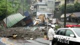 СМИ: В Японии оползень уничтожил около 80 домов, 20 человек пропали без вести