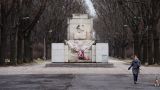В польской столице демонтируют памятник Благодарности Красной армии