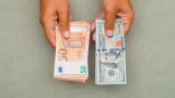 Санкции против Мосбиржи — что будет с курсом доллара и евро