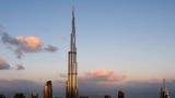 Самую высокую башню в мире подсветили цветами флага России