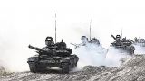 Российские военные в зоне СВО получили сотни новейших танков — СМИ