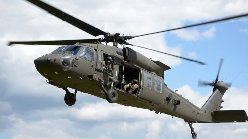 Два вертолета Black Hawk в Иране во время спасательной операции сбили кочевники