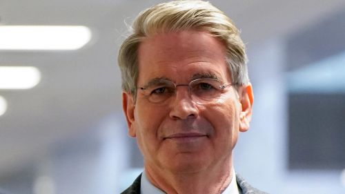 Китай больше не сможет покупать иранскую нефть — Бессент