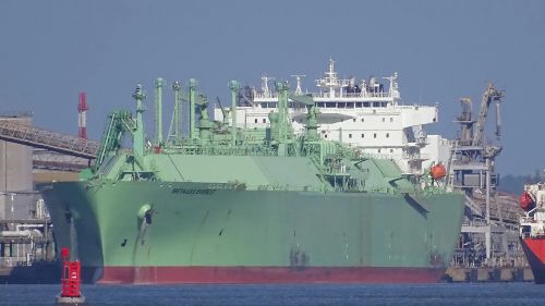 В Средиземном море горит российский танкер СПГ Arctic Metagaz