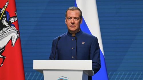 Без победы не будет ничего: ни стабильности, ни доходов, ни демографии — Медведев