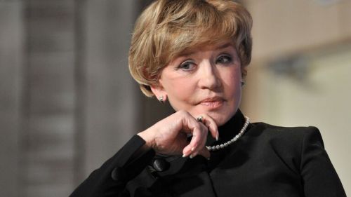 Actress Vera Alentova was carried out of the funeral on a stretcher