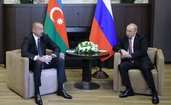 Путин и Алиев сверились по трëхсторонним договорëнностям: в Карабахе неспокойно