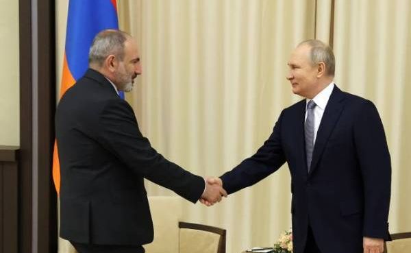 Очень искренние: Пашинян не видит кризиса в армяно-российских отношениях