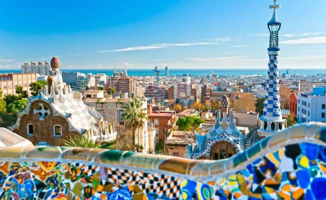 На 75% меньше, чем в прошлом году: Кризис въездного туризма в Испанию