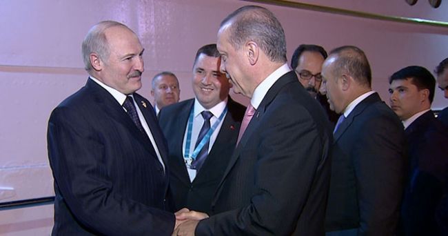 Лукашенко и Эрдоган обсуждают удачное сбитие Российского самолёта и убийство русского лётчика!
