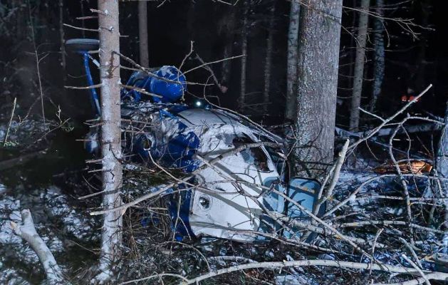 Пилот разбившегося в Удмуртии вертолета умер, другой член экипажа в ...